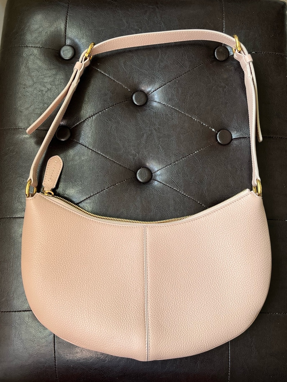 Salvatore Ferragamo Leather Shoulder Bag with Gold Gancini- Worn only twice - Picture 4 of 10